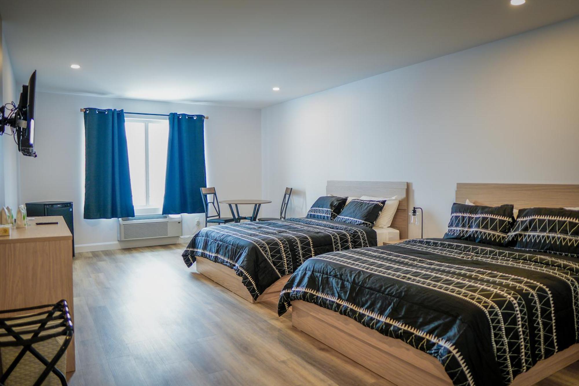 Hotel St-Alexis Saint-Raymond Екстериор снимка
